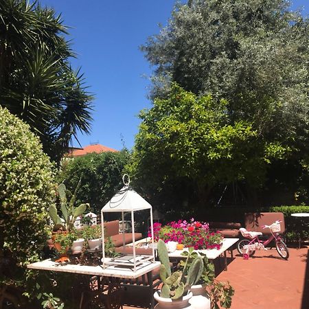 La Casetta Di Lucia Mondello Bagian luar foto